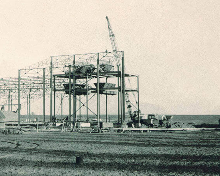 1963