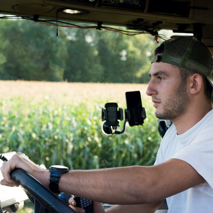 Agriculteur au volant